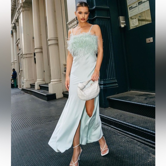 MISS CIRCLE - Picture 7 of 11